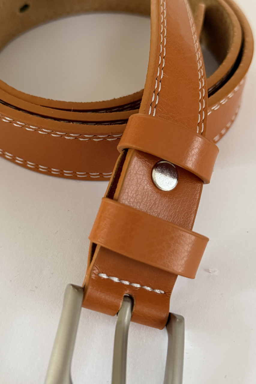 Stitches leather belt Camel