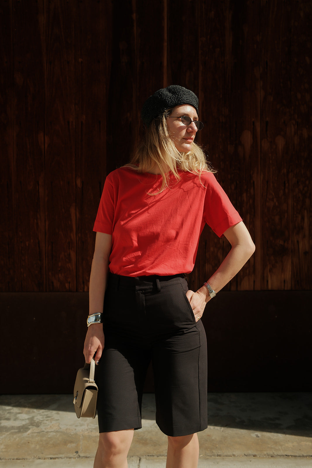 light Basic T red