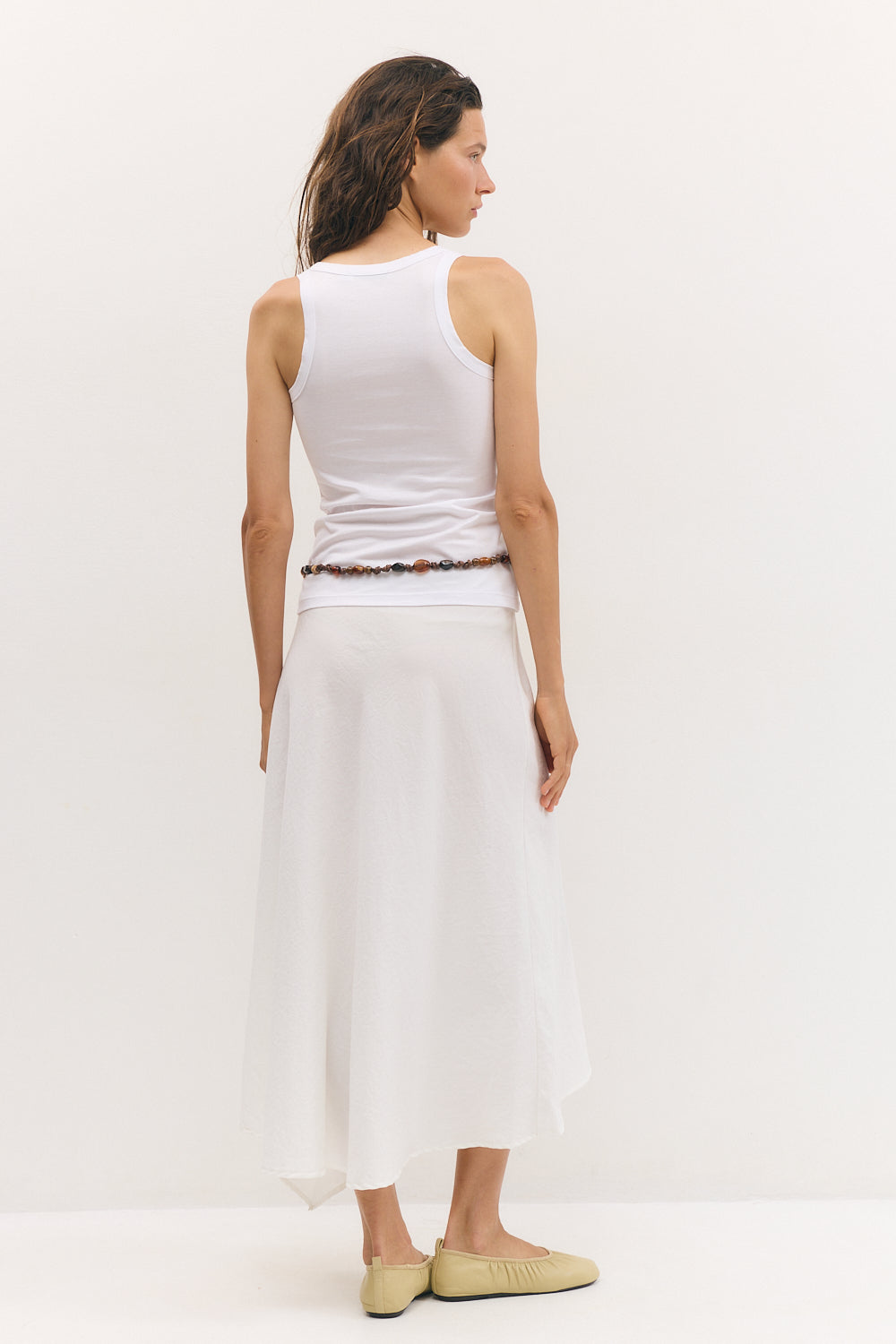 Asymmetric skirt white