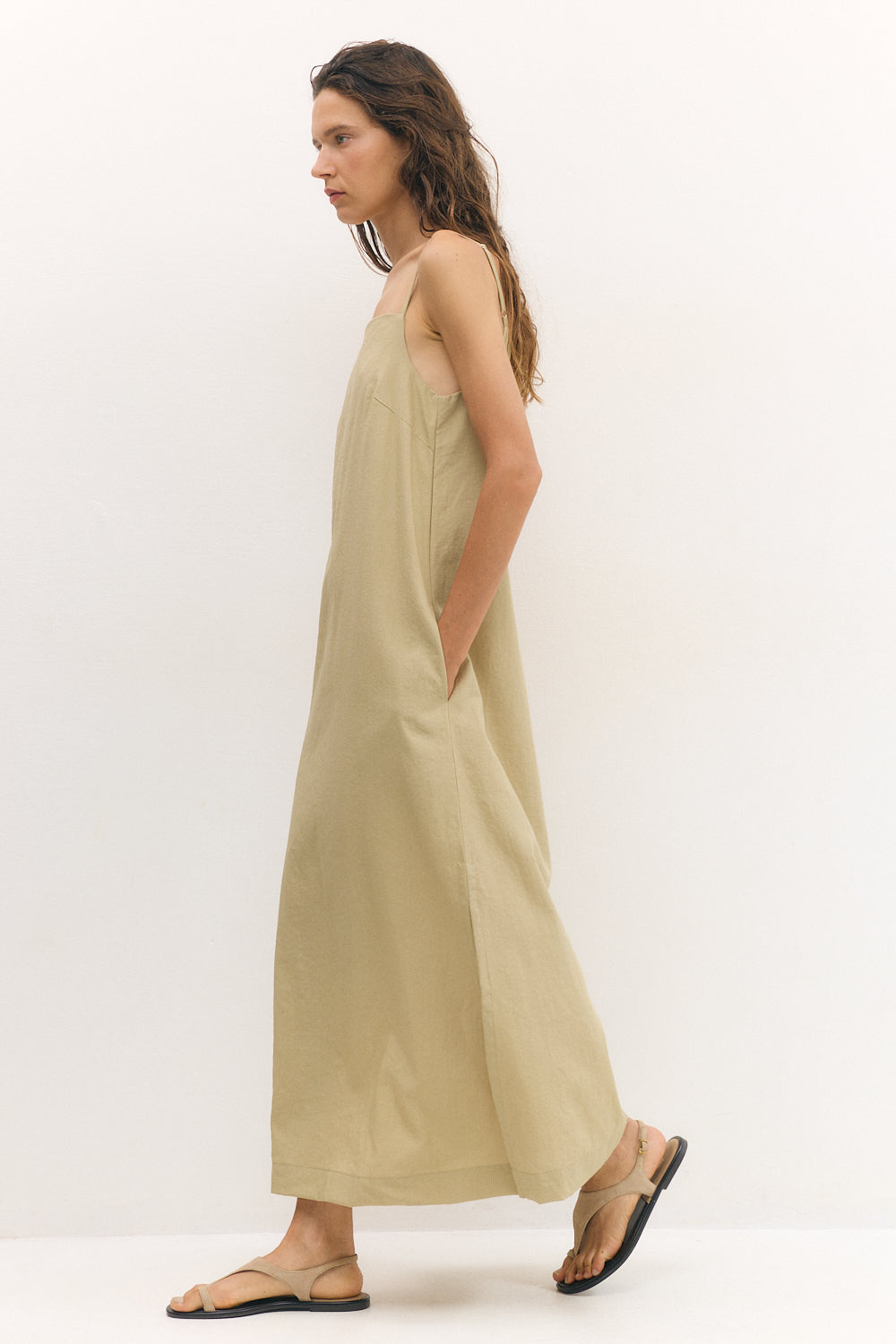 Everyday dress Camel