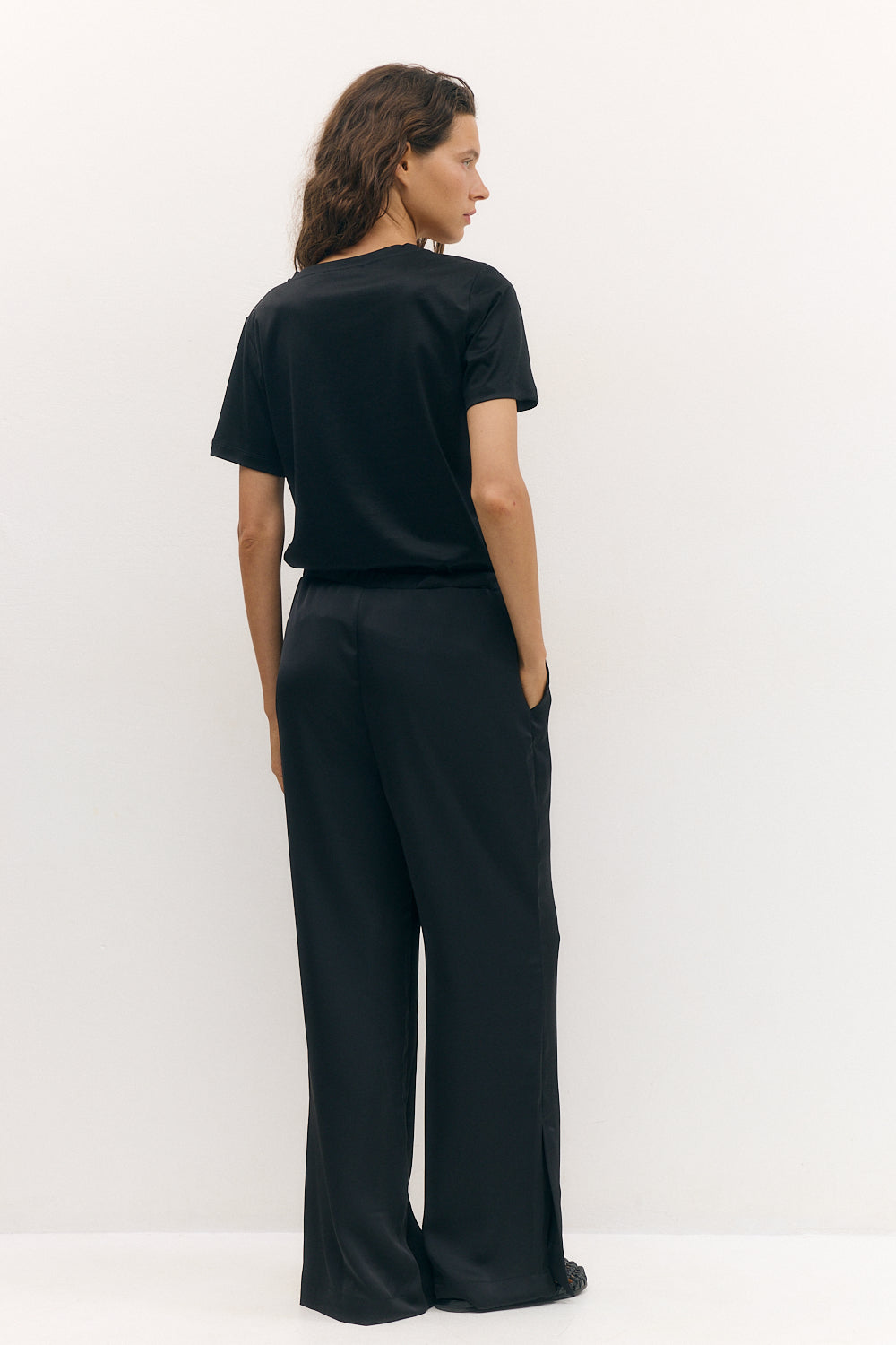 at ease Satin pants black